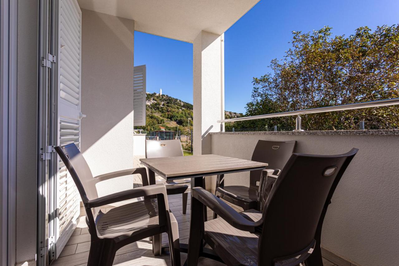 Apartments Crnekovic Tomislava 8 Baška Exterior foto